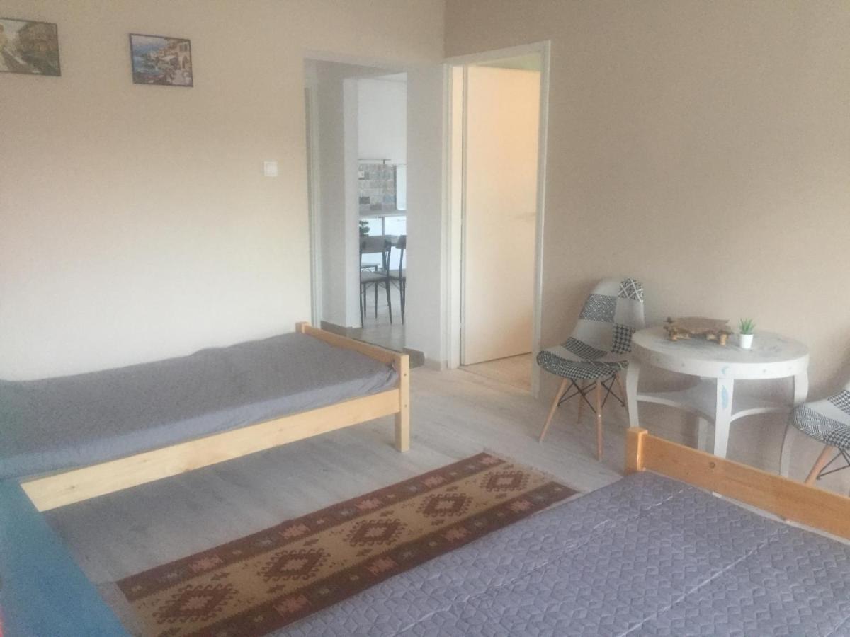 Lelle-Kert Apartman 02 Балатонлелле Екстер'єр фото